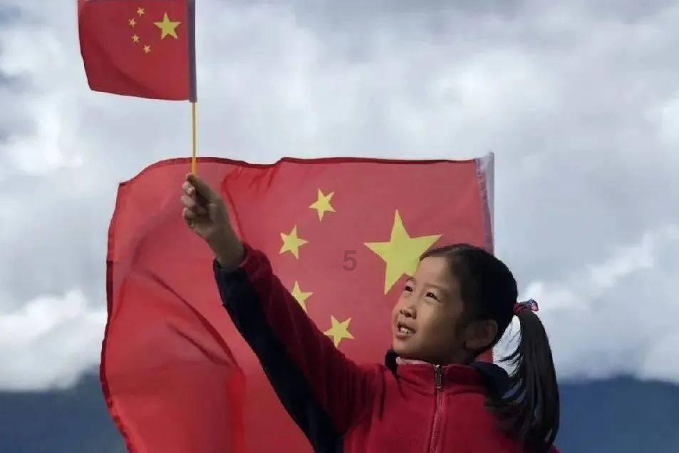 救援男孩毕业生