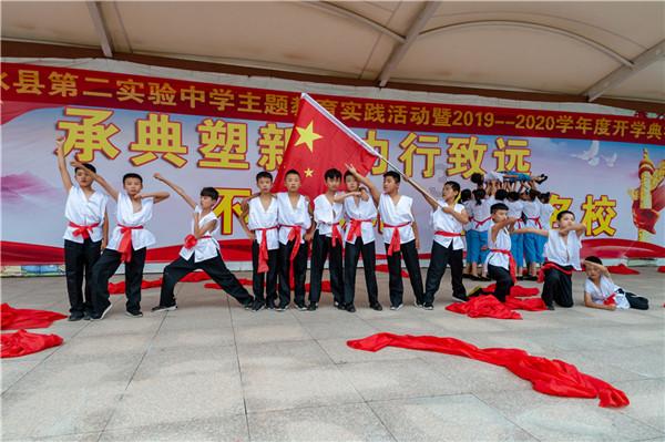 广东省省长王伟中：稳妥推进“粤车南下”