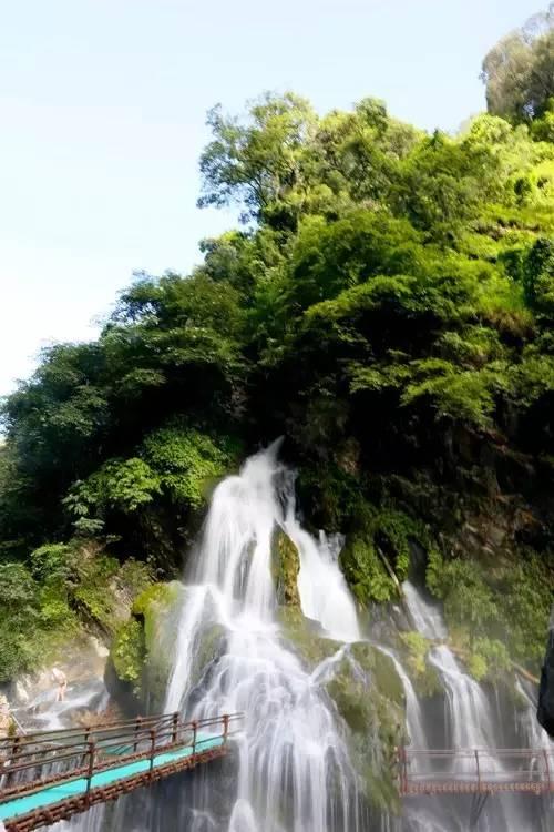小镇惊魂