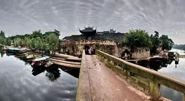 企鹅回城5之飞渡横木